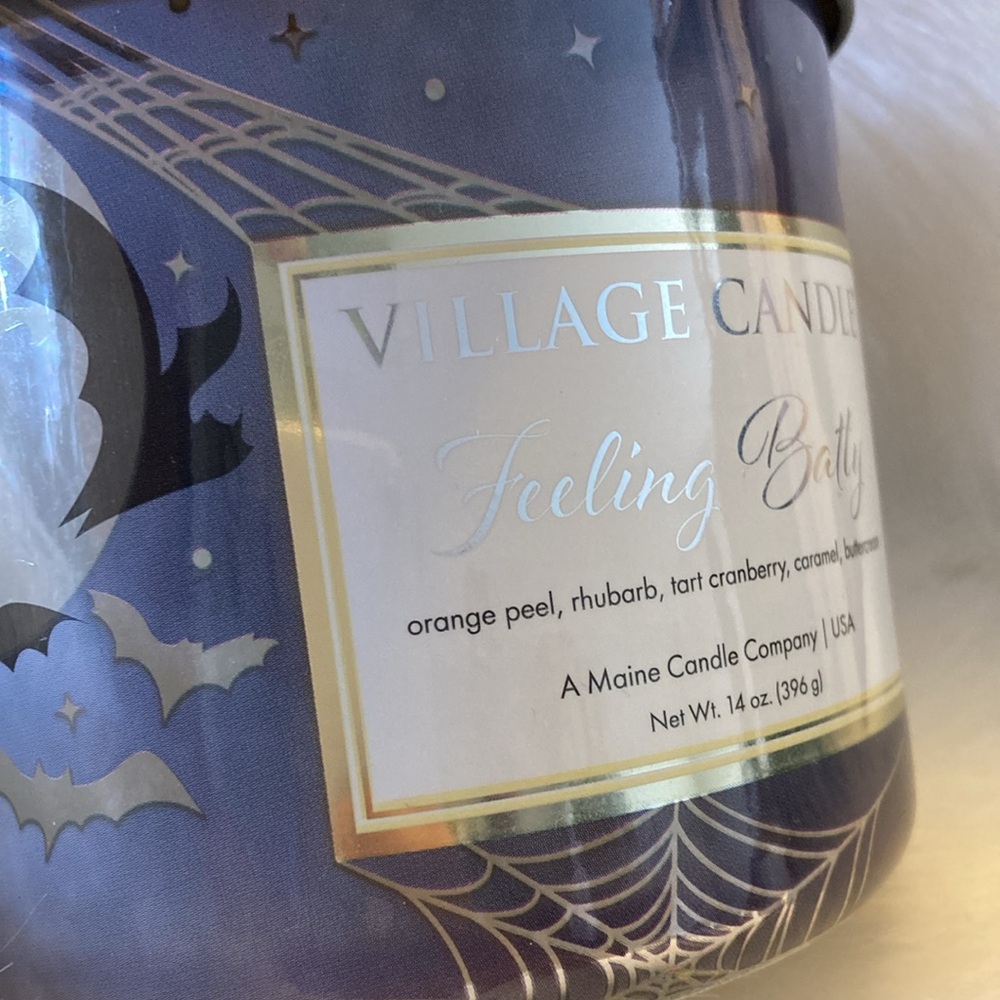 🌟 NEW Feeling Batty Village Candle